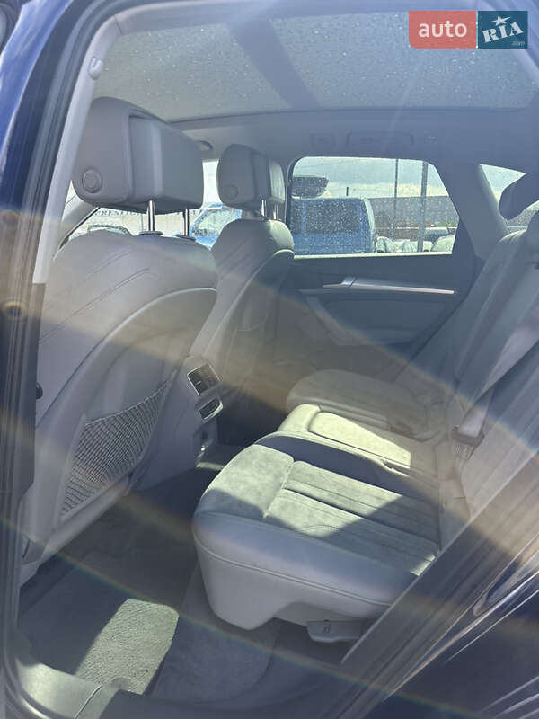 Внедорожник / Кроссовер Audi Q5 2017 в Львове