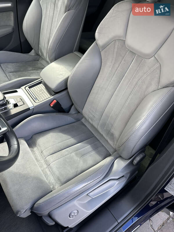 Внедорожник / Кроссовер Audi Q5 2017 в Львове