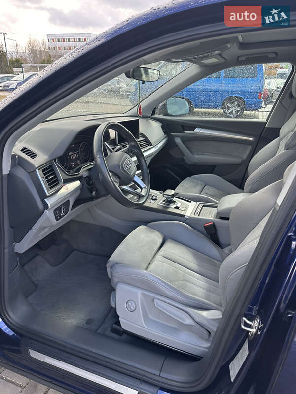 Внедорожник / Кроссовер Audi Q5 2017 в Львове