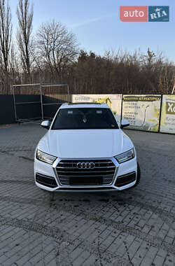 Audi Q5  2020
