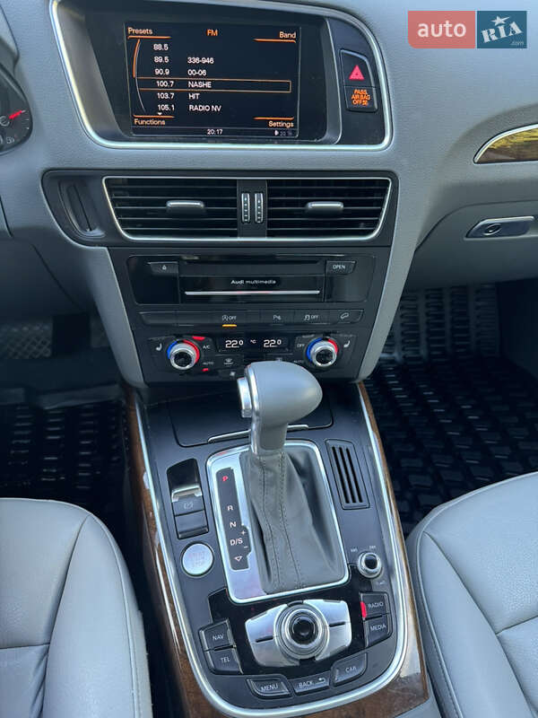 Внедорожник / Кроссовер Audi Q5 2015 в Ровно