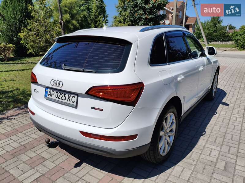 Внедорожник / Кроссовер Audi Q5 2012 в Запорожье
