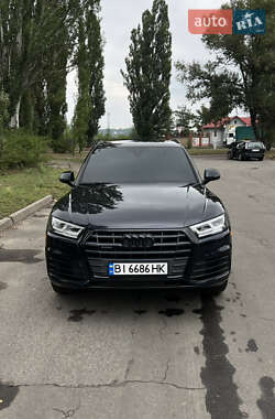 Внедорожник / Кроссовер Audi Q5 2018 в Горишних Плавнях
