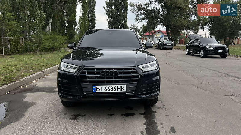 Внедорожник / Кроссовер Audi Q5 2018 в Горишних Плавнях