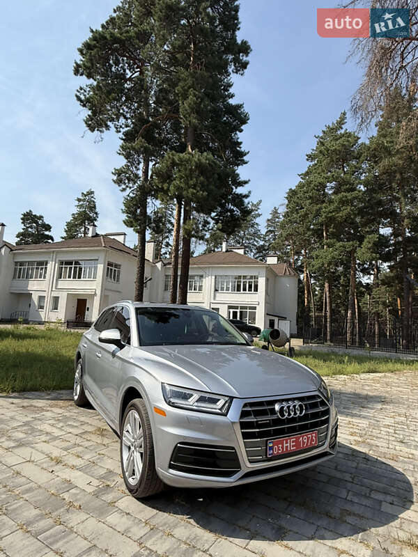 Позашляховик / Кросовер Audi Q5 2018 в Охтирці