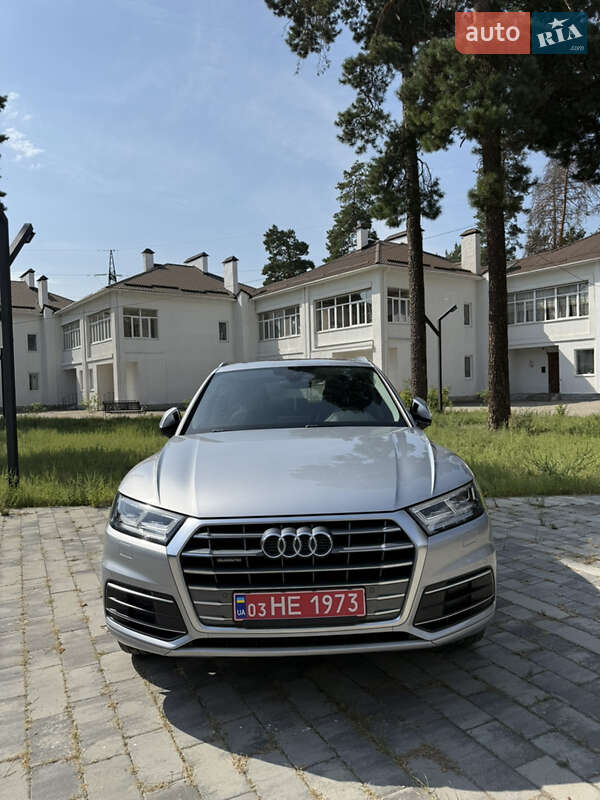 Позашляховик / Кросовер Audi Q5 2018 в Охтирці