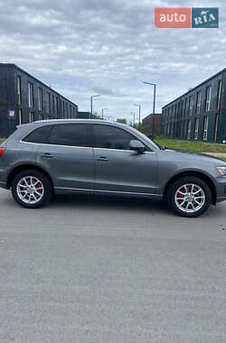 Audi Q5  2012