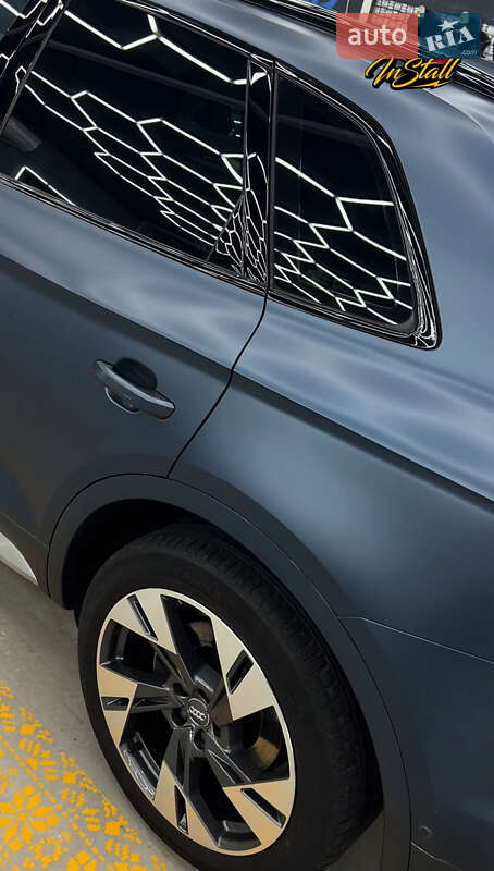 Позашляховик / Кросовер Audi Q5 2018 в Києві фото 15 Позашляховик / Кросовер Audi Q5 2018 в Києві