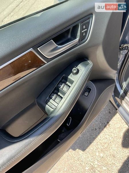 Внедорожник / Кроссовер Audi Q5 2010 в Харькове