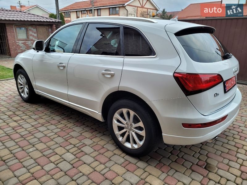 Внедорожник / Кроссовер Audi Q5 2015 в Ровно
