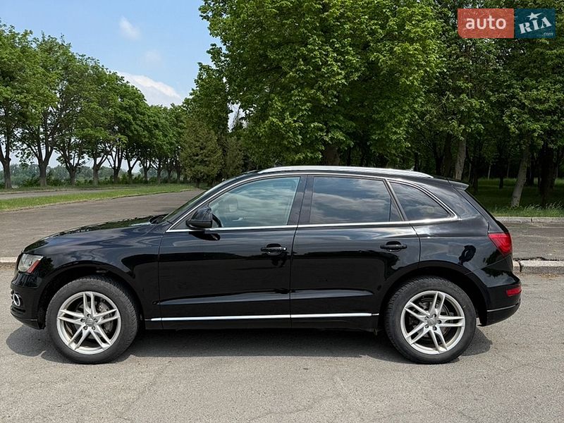 Позашляховик / Кросовер Audi Q5 2013 в Володимирі