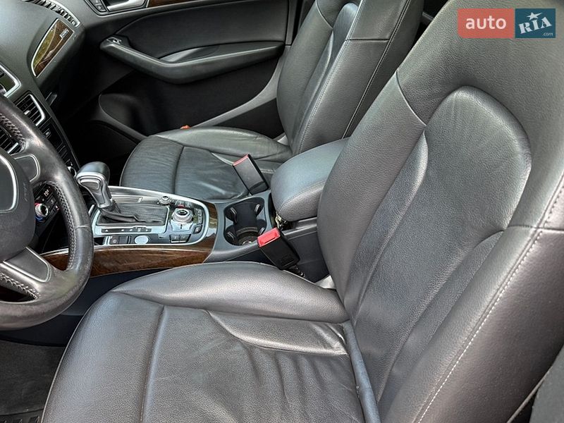 Позашляховик / Кросовер Audi Q5 2013 в Володимирі
