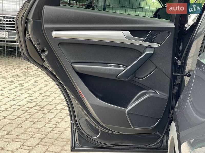 Позашляховик / Кросовер Audi Q5 2019 в Бердичеві