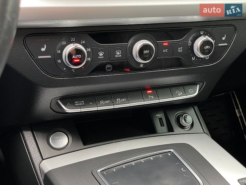 Позашляховик / Кросовер Audi Q5 2019 в Бердичеві