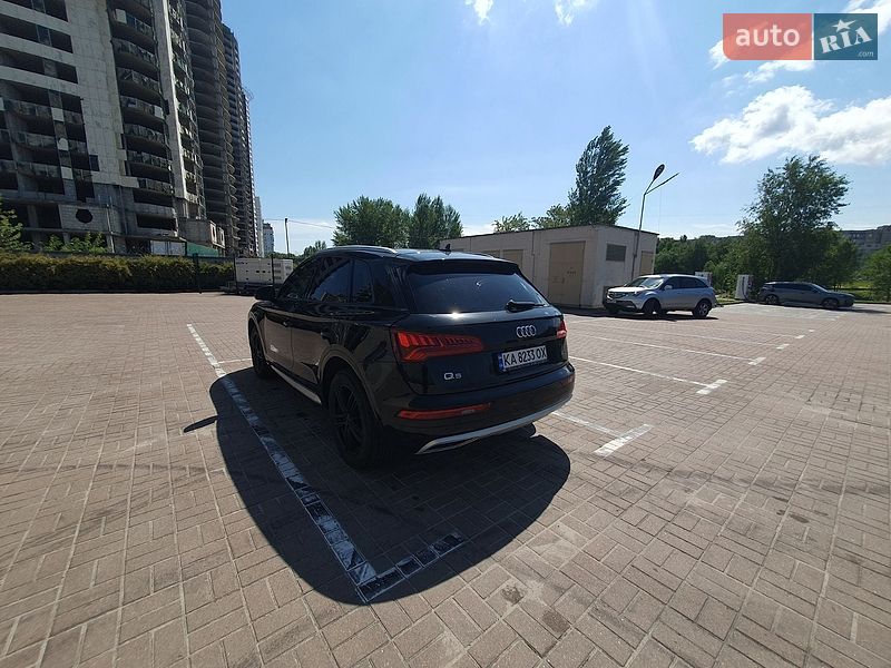 Внедорожник / Кроссовер Audi Q5 2018 в Киеве