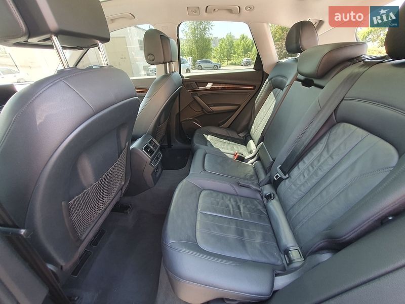 Внедорожник / Кроссовер Audi Q5 2018 в Киеве