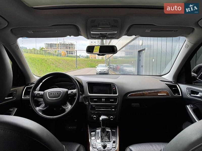 Позашляховик / Кросовер Audi Q5 2015 в Рівному