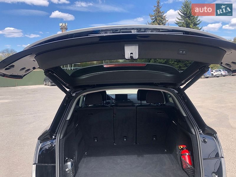 Позашляховик / Кросовер Audi Q5 2023 в Львові