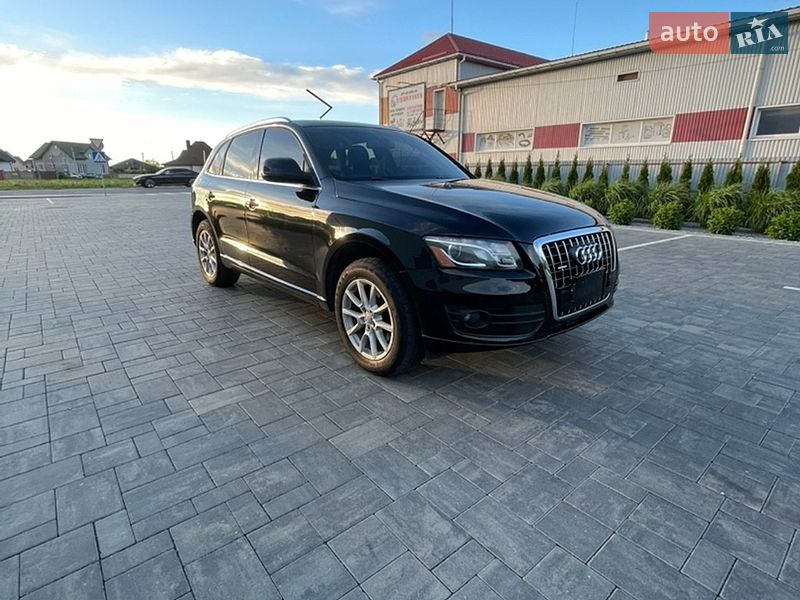Внедорожник / Кроссовер Audi Q5 2011 в Луцке