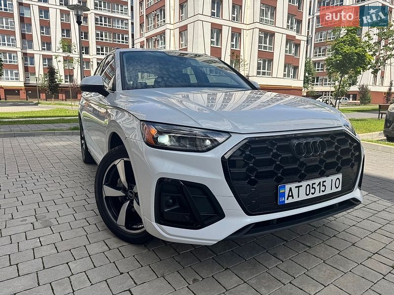 Внедорожник / Кроссовер Audi Q5 2022 в Ивано-Франковске