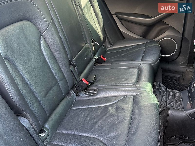 Внедорожник / Кроссовер Audi Q5 2011 в Бердичеве