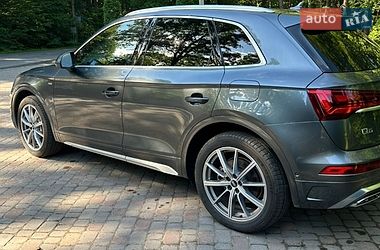 Внедорожник / Кроссовер Audi Q5 2021 в Львове