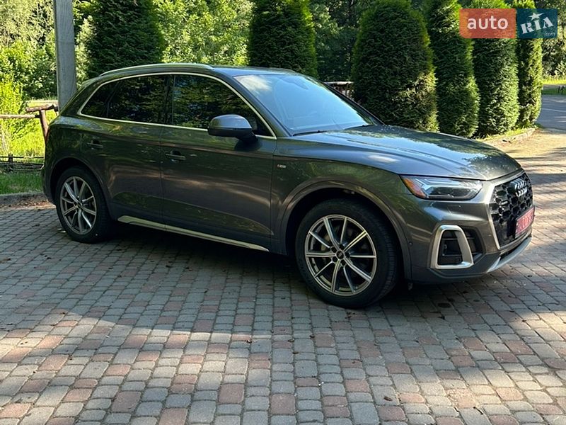 Внедорожник / Кроссовер Audi Q5 2021 в Львове