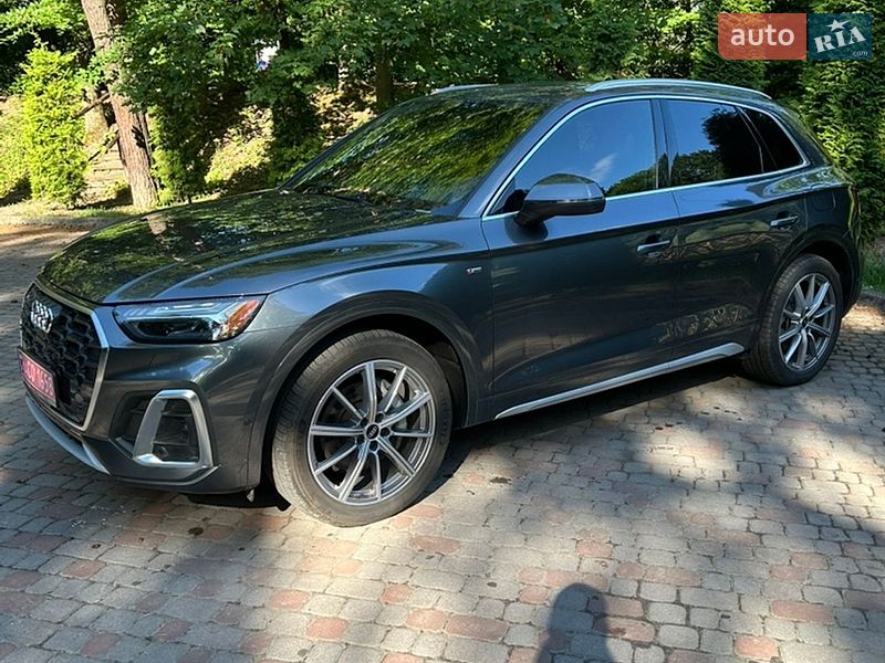 Внедорожник / Кроссовер Audi Q5 2021 в Львове