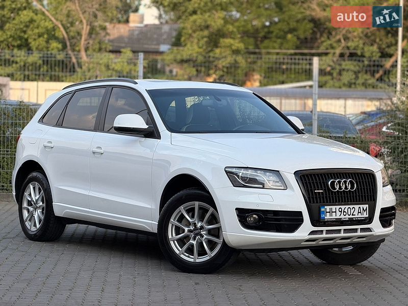Позашляховик / Кросовер Audi Q5 2011 в Одесі