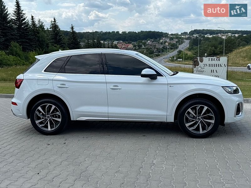 Позашляховик / Кросовер Audi Q5 2022 в Тернополі