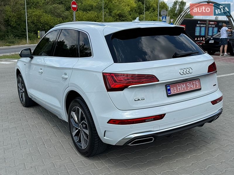 Позашляховик / Кросовер Audi Q5 2022 в Тернополі
