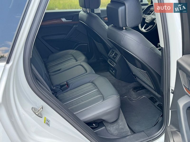 Позашляховик / Кросовер Audi Q5 2022 в Тернополі