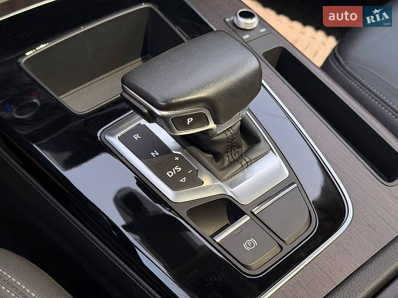 Позашляховик / Кросовер Audi Q5 2021 в Кривому Розі