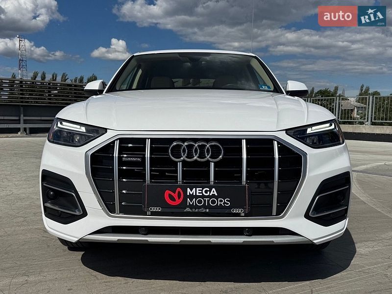 Внедорожник / Кроссовер Audi Q5 2020 в Киеве
