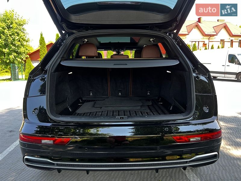 Внедорожник / Кроссовер Audi Q5 2020 в Львове