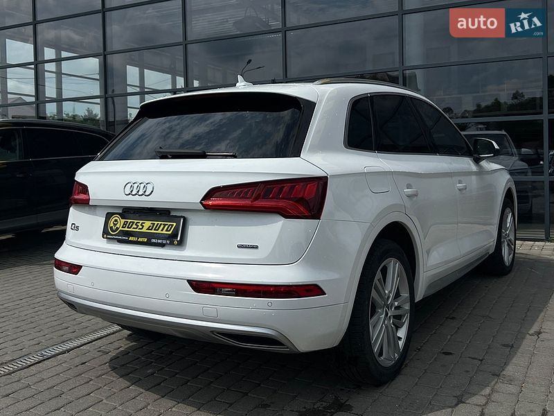 Позашляховик / Кросовер Audi Q5 2019 в Івано-Франківську
