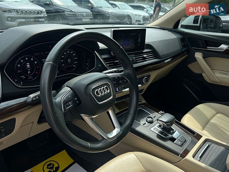 Позашляховик / Кросовер Audi Q5 2019 в Івано-Франківську