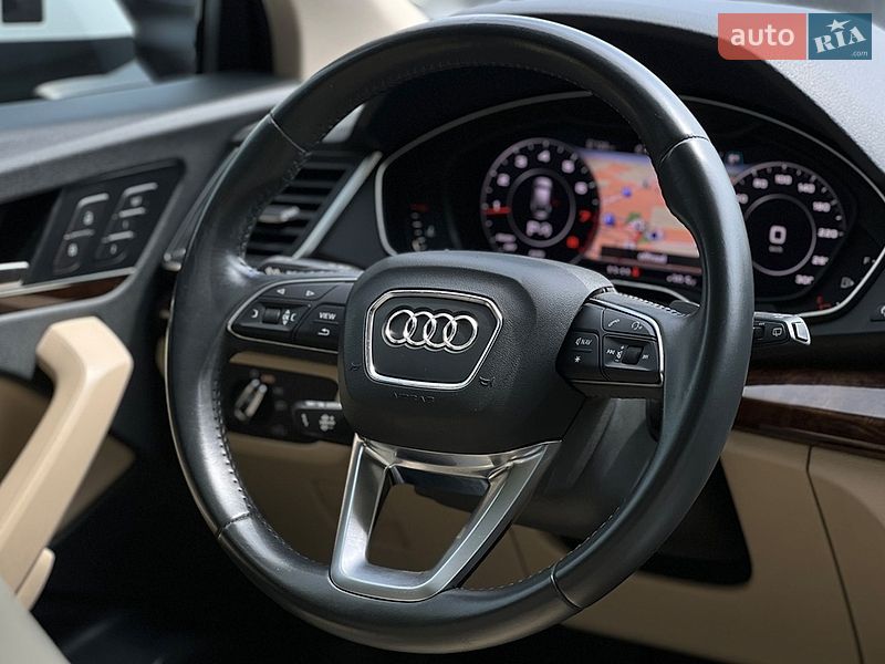 Позашляховик / Кросовер Audi Q5 2019 в Івано-Франківську