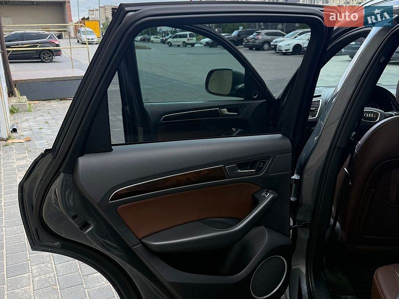Внедорожник / Кроссовер Audi Q5 2013 в Львове