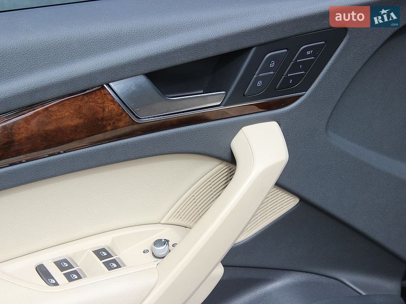 Внедорожник / Кроссовер Audi Q5 2017 в Днепре