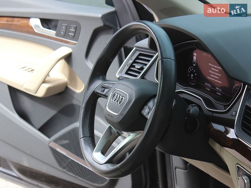 Внедорожник / Кроссовер Audi Q5 2017 в Днепре