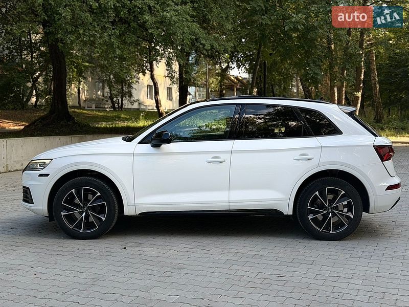 Внедорожник / Кроссовер Audi Q5 2018 в Тернополе