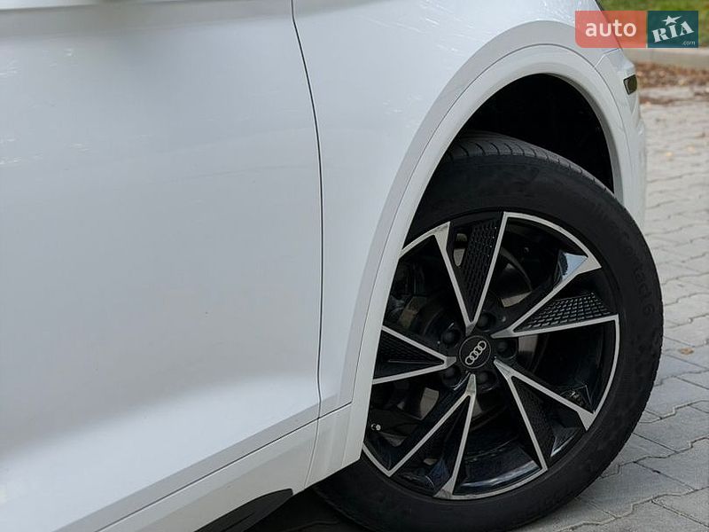 Внедорожник / Кроссовер Audi Q5 2018 в Тернополе