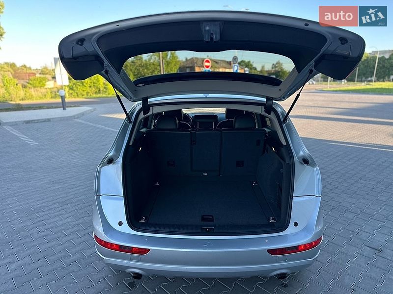 Внедорожник / Кроссовер Audi Q5 2010 в Владимире