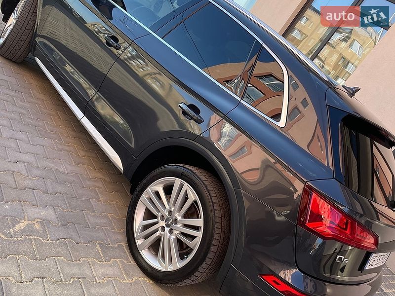 Позашляховик / Кросовер Audi Q5 2018 в Чернівцях