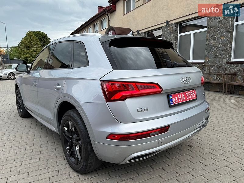 Внедорожник / Кроссовер Audi Q5 2018 в Владимире