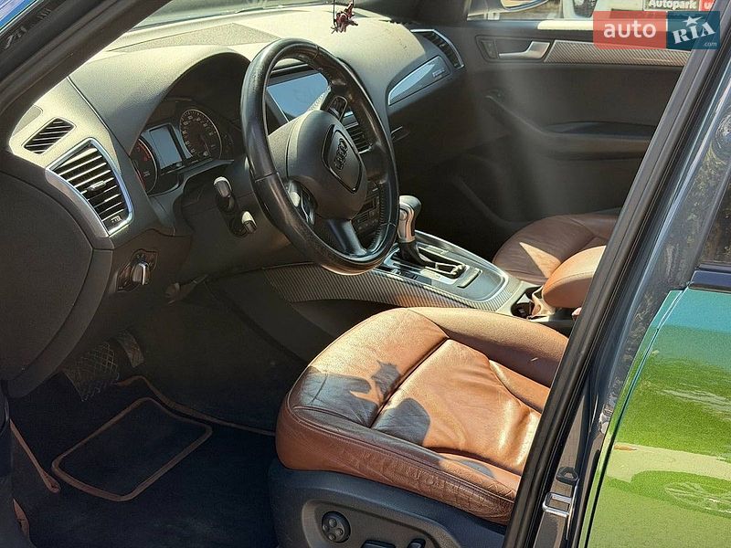 Позашляховик / Кросовер Audi Q5 2010 в Одесі