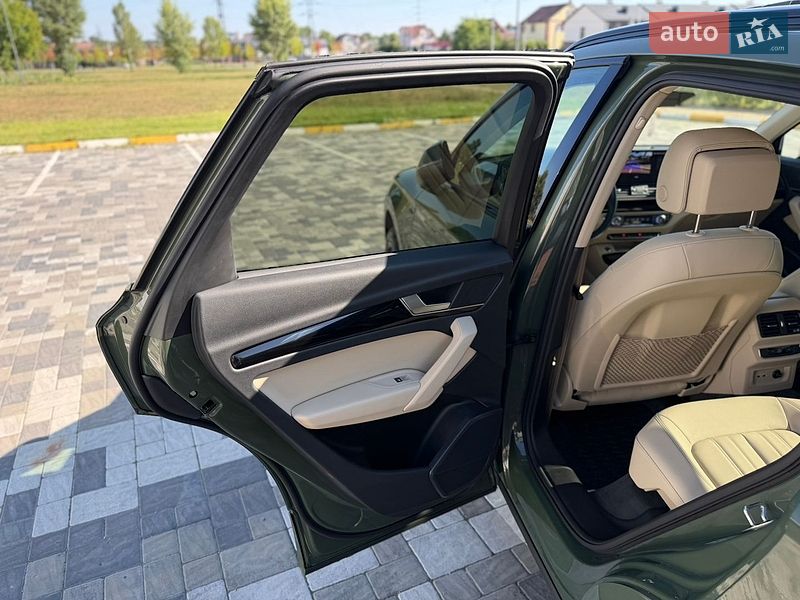 Позашляховик / Кросовер Audi Q5 2023 в Києві