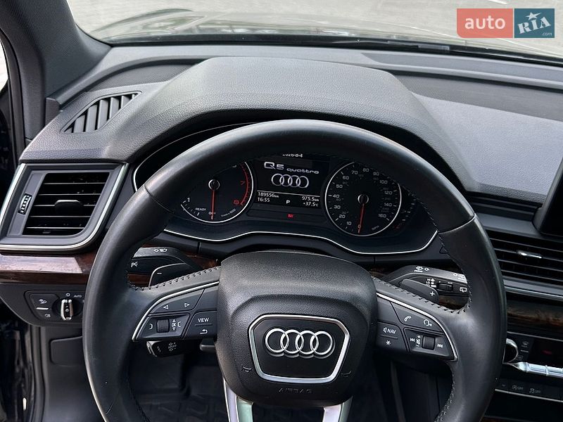 Внедорожник / Кроссовер Audi Q5 2017 в Ровно