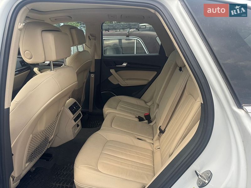 Внедорожник / Кроссовер Audi Q5 2019 в Киеве